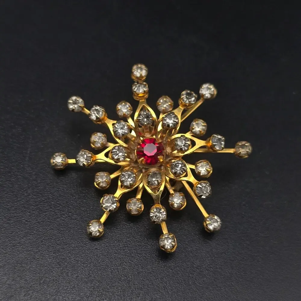 Red Rhinestone Gold Tone Star Burst Brooch Atomic MCM Vintage
